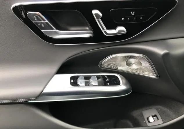 Angebotsdetails Mercedes-Benz E Metalliclack graphitgrau