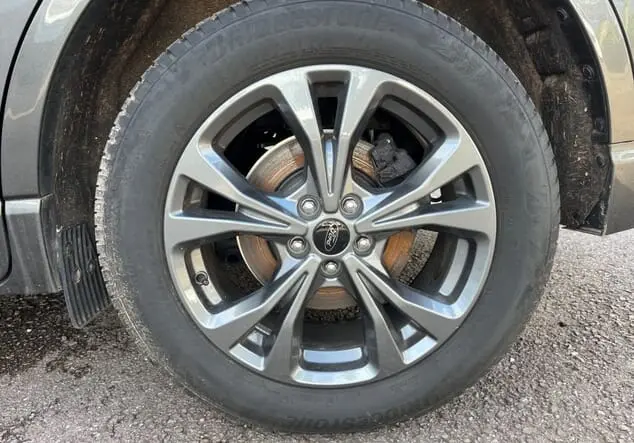 Angebotsdetails Ford Kuga Magnetic Grau