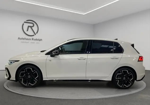 Angebotsdetails Volkswagen Golf VIII 2.0 TDI R-Line 'Black Style' Weià (Pure White/Schwarz)