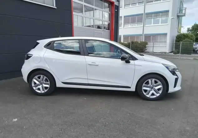 Angebotsdetails Renault Clio Renault Evolution Tce 90 67 kW (90 PS) 6-Gang 1.0 Arktis-WeiÃ