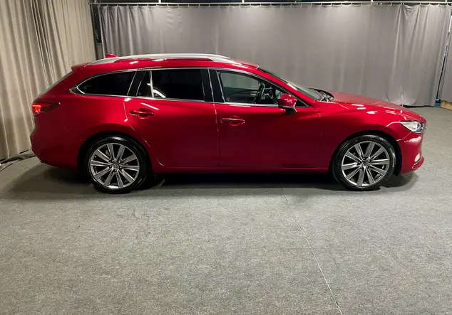 Angebotsdetails Mazda 6 rot