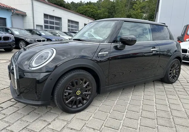 Angebotsdetails Mini Cooper MIDNIGHT BLACK METALLIC