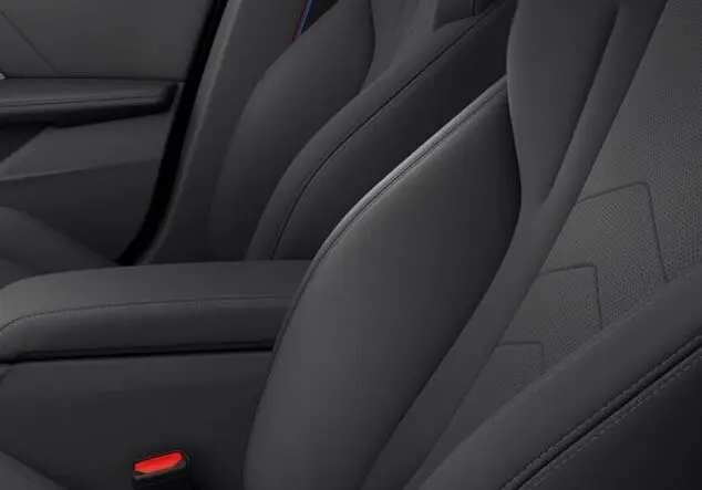 Angebotsdetails BMW 1er 120i M Sport Skyscraper Grau metallic