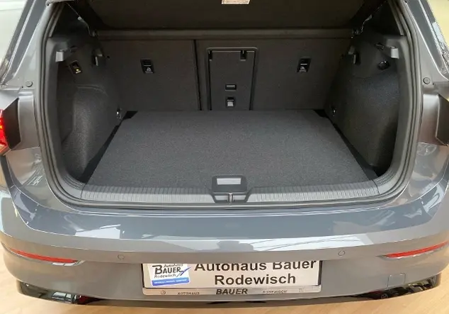 Angebotsdetails Volkswagen Golf Grau (Delfingrau)