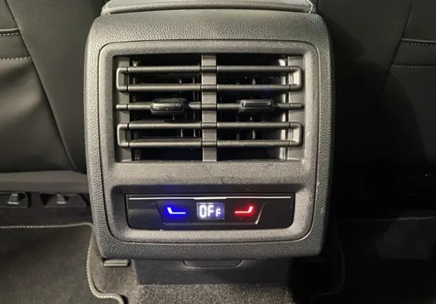Angebotsdetails Volkswagen Golf Grau (Mondsteingrau)