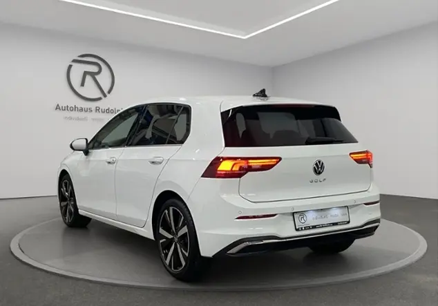 Angebotsdetails Volkswagen Golf VIII 1.5 TSI Style / RFK Weià (Pure White)