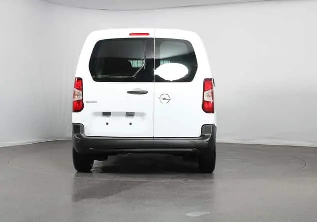 Angebotsdetails Opel Combo LÃ¤nge 1 mit normaler Nutzlast Opel Cargo L1 1.5 Diesel 75 kW (102 PS) 6-Gang BlueHDi Kaolin WeiÃ/WeiÃ