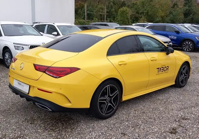 Angebotsdetails Mercedes-Benz CLA 200 DCT Line Gelb