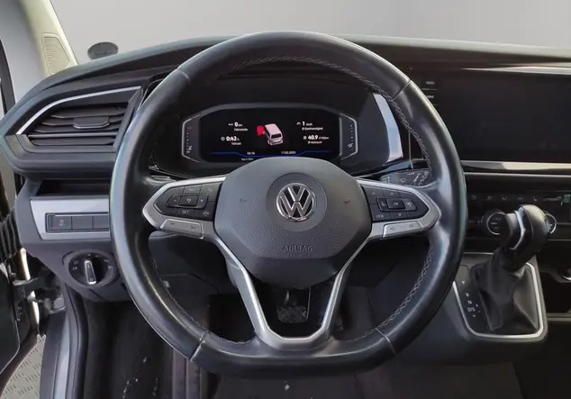 Angebotsdetails Volkswagen T6.1 Grau (Indiumgrau met.)