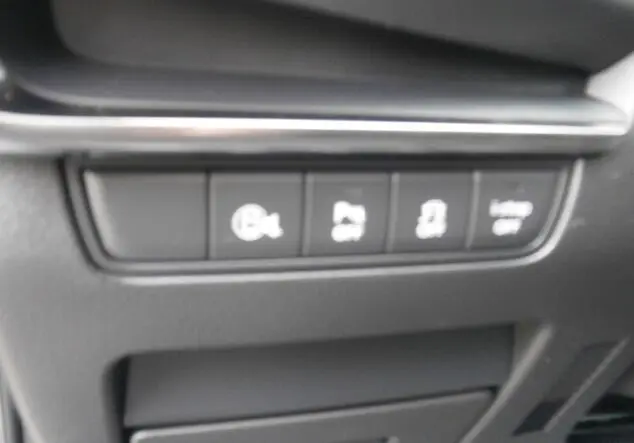 Angebotsdetails Mazda 3 POLYMETAL GRAY