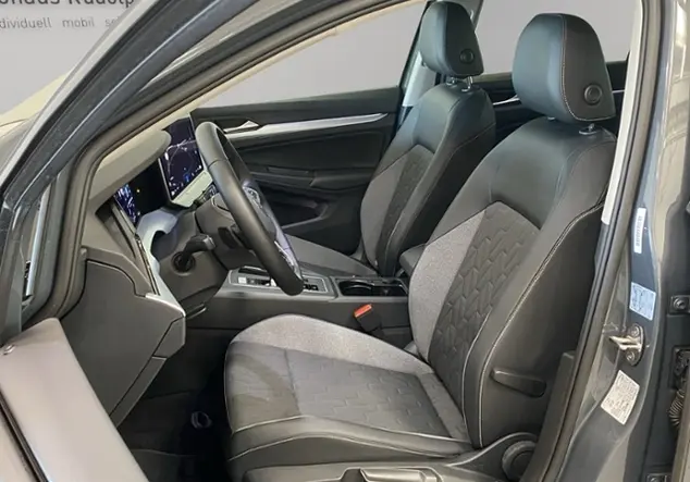 Angebotsdetails Volkswagen Golf Grau (Delfingrau Metallic)