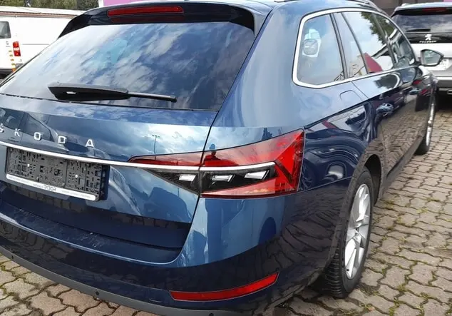 Angebotsdetails Skoda Superb Combi TSI 190 Style Blau