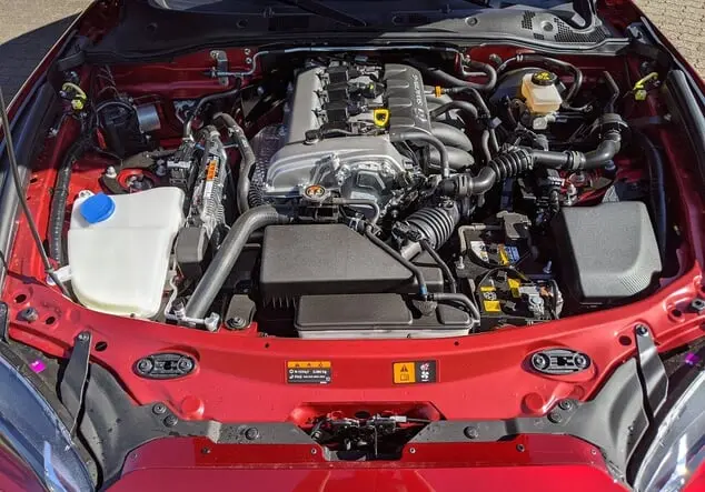 Angebotsdetails Mazda MX-5 1.5L SKYACTIV-G (132 hp) Exclusive-line SOUL RED CRYSTAL M