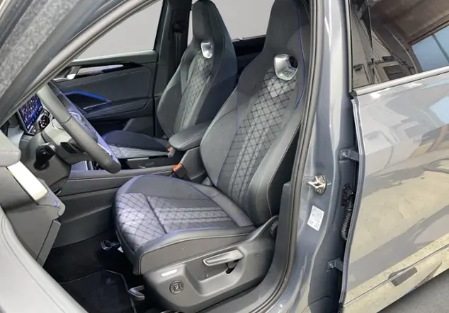 Angebotsdetails Volkswagen Tayron 2.0 TDI 4Motion R-Line KLIMA ALU Grau (Delfingrau Metallic)