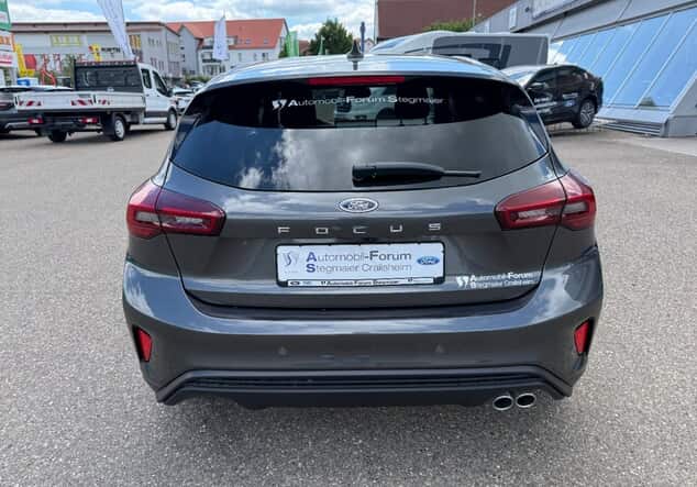 Angebotsdetails Ford Focus ST-Line Grau