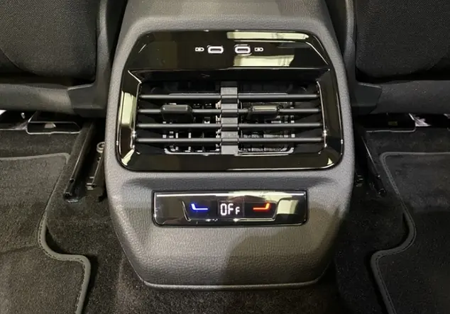 Angebotsdetails Volkswagen ID.4 GTX 4Motion 82 kWh / Weià (Gletscherweià Metallic)