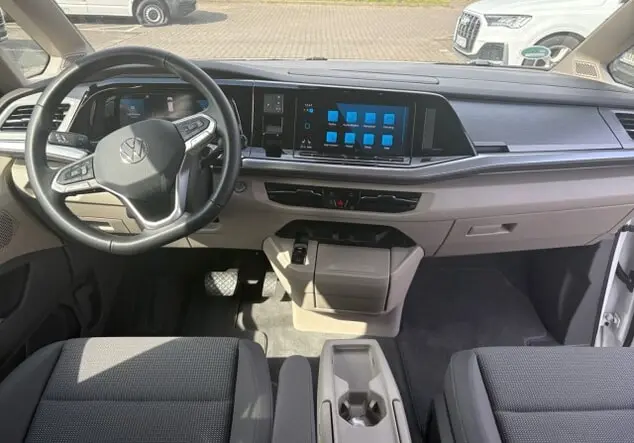 Angebotsdetails Volkswagen Multivan Candyweiß / Deep Black Perleffekt