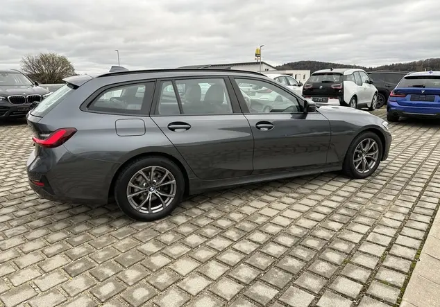 Angebotsdetails BMW 3er Mineralgrau Metallick