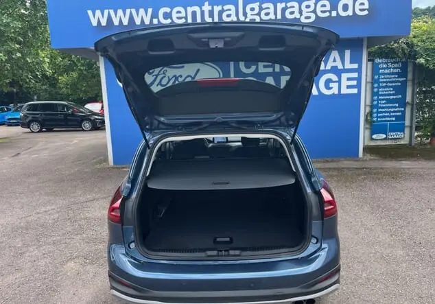 Angebotsdetails Ford Focus Chroma-Blau