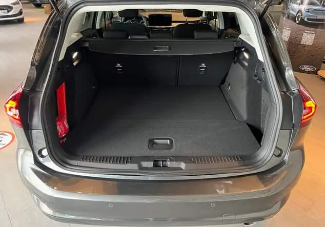 Angebotsdetails Ford Focus Titanium Grau