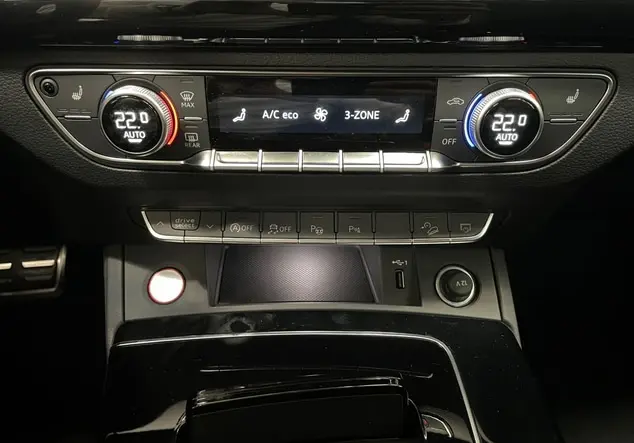 Angebotsdetails Audi SQ5 Daytonagrau Perleffekt
