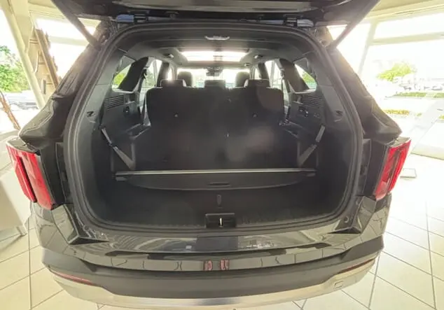 Angebotsdetails Kia Sorento Grau ((AGT) INTERSTELLAR GREY M)