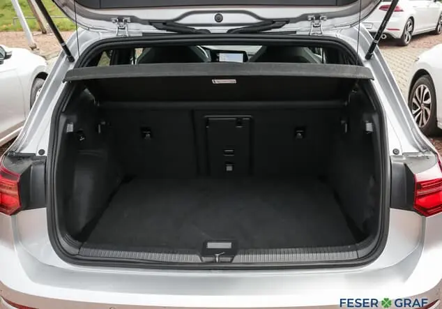 Angebotsdetails Volkswagen Golf Reflexsilber Metallic