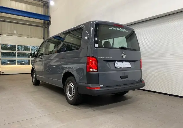 Angebotsdetails Volkswagen T6.1 Kombi 2.0 TDI LR / 9-Sitzer DAB+ Grau (Pure Grey)