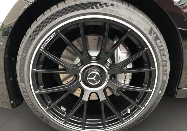 Angebotsdetails Mercedes-Benz E 53 Hybrid 4MATIC+ T-Modell Metalliclack obsidianschwarz