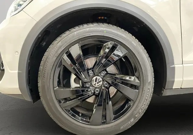 Angebotsdetails Volkswagen T-Roc 1.5 TSI R-Line 'Black Style' Grau (Ascotgrau/Schwarz)