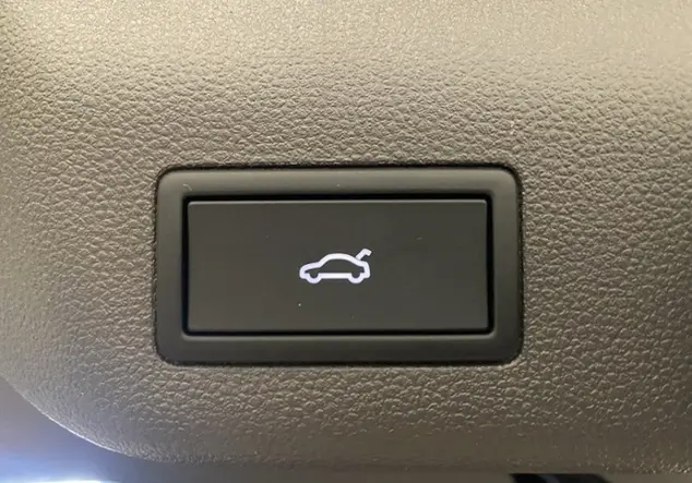 Angebotsdetails Volkswagen T7 Multivan 'GOAL' 1.5 TSI eHybrid 4MOTION KLIM Schwarz (Deep Black Perleffekt)