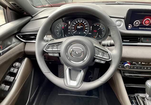 Angebotsdetails Mazda 6 184PS SPORTS-LINE-PLUS*MATRIX*BOSE*GSD Limousine rot