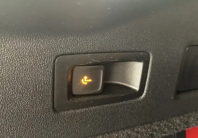 Angebotsdetails Volkswagen ID.7 Pro S 210 kW (286 PS) 86 kWh KLIMA NAVI Schwarz (Grenadillschwarz Metallic)