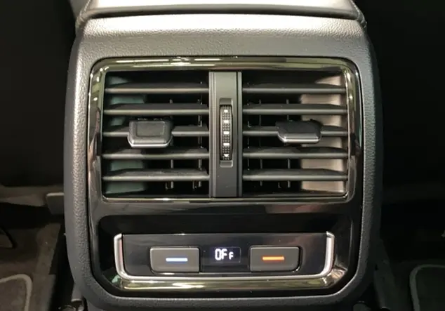 Angebotsdetails Volkswagen Passat Variant GTE 1.4 TSI / Grau (Mangangrau Metallic)
