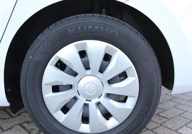 Angebotsdetails Skoda Fabia Moon-Weiss Metallic