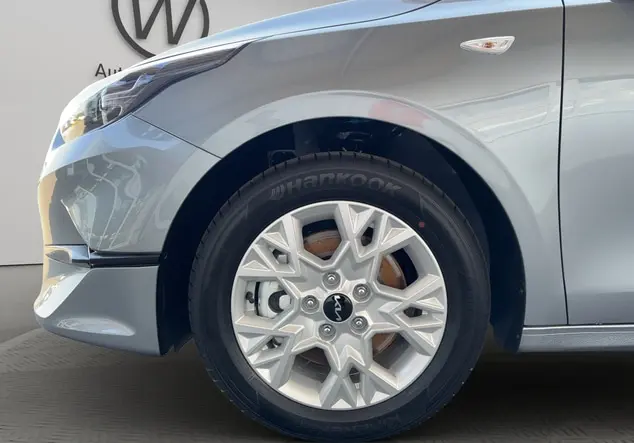 Angebotsdetails Kia Ceed Silber ((CSS) LUNARSILBER MET.)