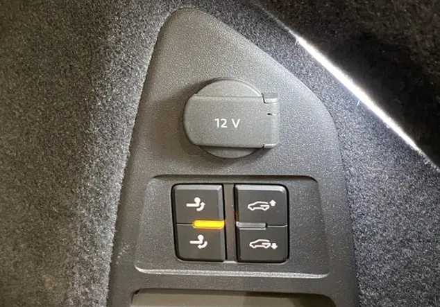 Angebotsdetails Volkswagen Touareg Schwarz (Grenadillschwarz Metallic)