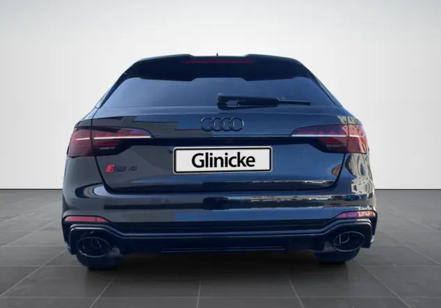 Angebotsdetails Audi RS4 Mythosschwarz Metallic