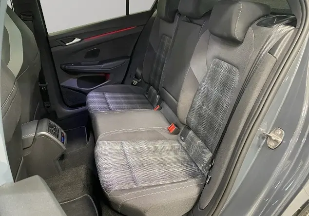 Angebotsdetails VW Golf VIII GTD 2.0 'Black Style' Silver/Grey