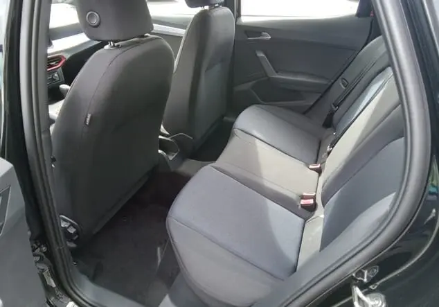Angebotsdetails Seat Arona Seat Arona FR 1.5 TSI 110 kW (150 PS) 7-Gang-DSG Midnight Schwarz Metallic