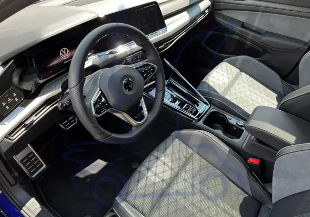Angebotsdetails Volkswagen Golf Lapizblau