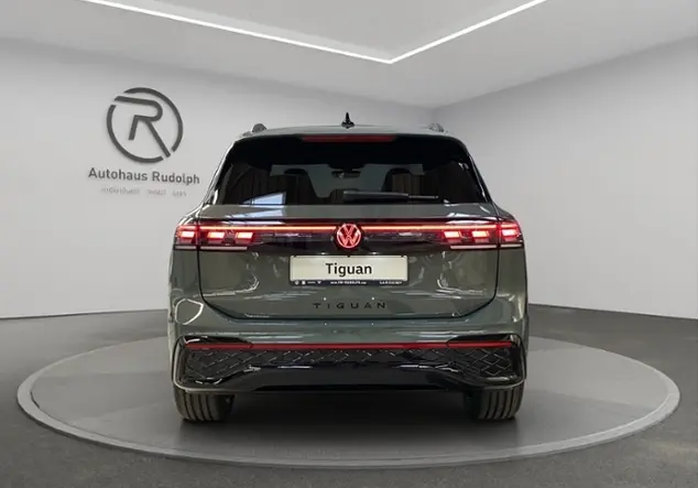 Angebotsdetails Volkswagen Tiguan III R-Line 1.5 eTSI KLIMA NAVI AL Grün (Cipressino-Grün Metallic)
