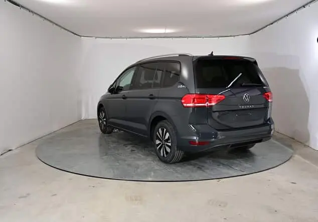 Angebotsdetails Volkswagen Touran Volkswagen Touran GOAL 1.5 TSI 110 kW (150 PS) 7-Gang-DSG Urano Grau