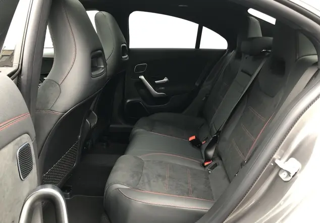 Angebotsdetails Mercedes-Benz CLA Grau-Lack mountaingrau