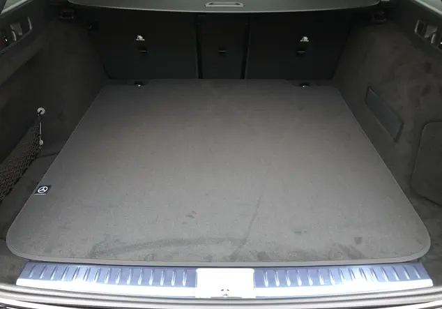 Angebotsdetails Mercedes-Benz E Schwarzlack obsidianschwarz