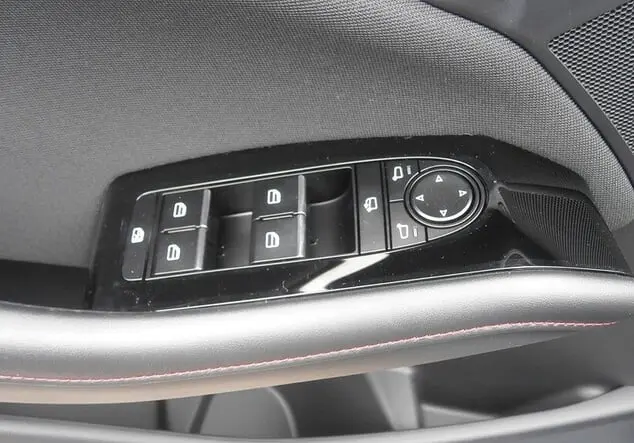 Angebotsdetails Mazda 3 POLYMETAL GRAY