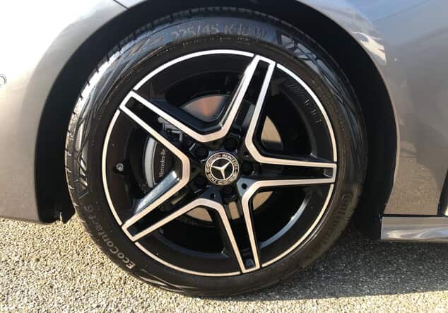 Angebotsdetails Mercedes-Benz CLA 180 Coupé ++sofort verfügbar++ Graulack mountaingrau