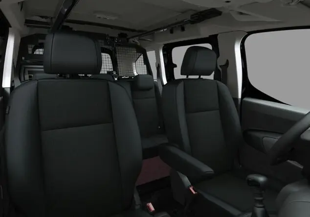 Angebotsdetails Opel Combo LÃ¤nge 2 mit erhÃ¶hter Nutzlast Opel Cargo L2 1.5 Diesel 75 kW (102 PS) 6-Gang BlueHDi Karbon Schwarz Metallic/Schwarz