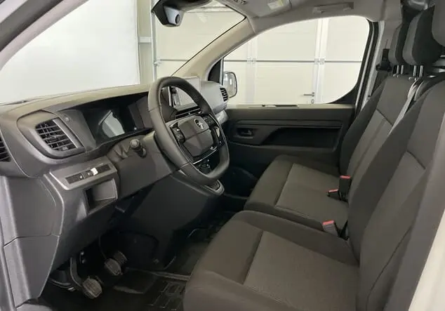Angebotsdetails Opel Vivaro Opel Vivaro Kastenwagen Standard 2.0 BlueHDi 145 106 kW (145 PS) 6-Gang Kaolin Weiß