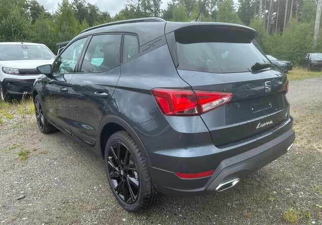 Angebotsdetails Seat Arona Seat FR Black Edition 1.0 TSI 85 kW (116 PS) 7-Gang-DSG Magnetic Grau Metallic / Midn...